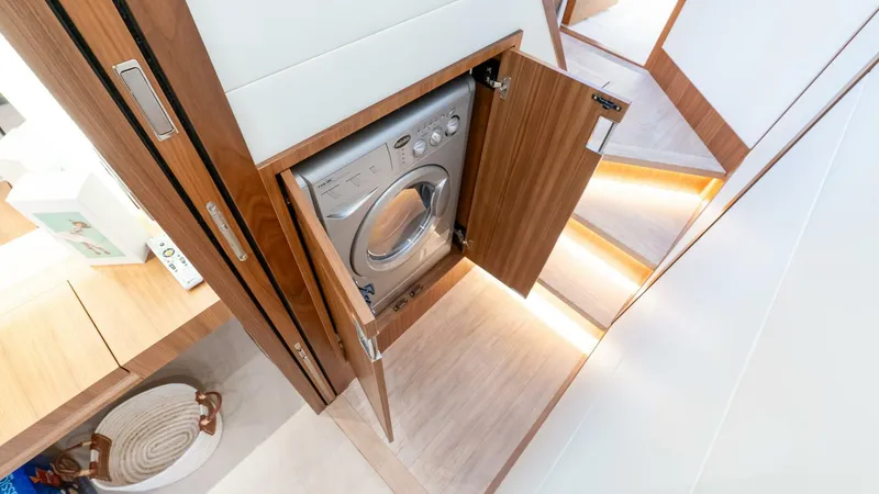 Slide: The Image of Absolute Navetta 58 2019 - 5502896