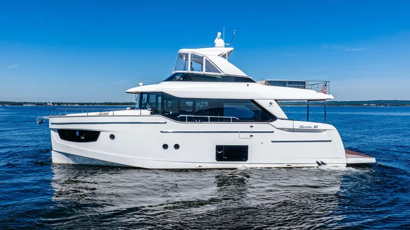 Slide: The Image of Absolute Navetta 58 2019 - 5502878