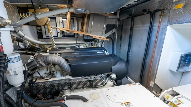 Slide: The Image of Absolute Navetta 58 2019 - 5502897