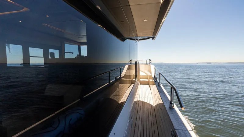 Slide: The Image of Absolute Navetta 58 2019 - 5502917