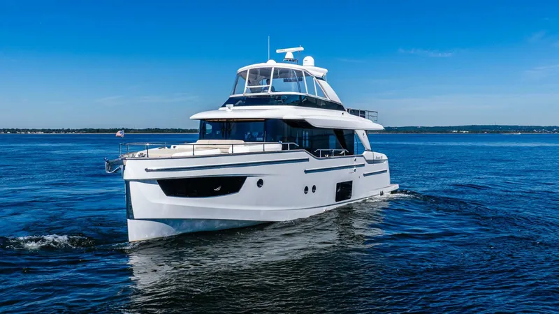 Slide: The Image of Absolute Navetta 58 2019 - 5502879