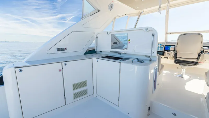 Slide: The Image of Absolute Navetta 58 2019 - 5502924