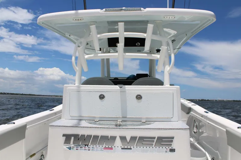 Slide: The Image of Twin Vee 38- Tackle Station 2023 Twin Vee 28 - 5503158