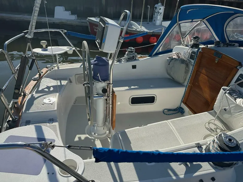 Slide: The Image of Tartan 31 1988 - 5503260