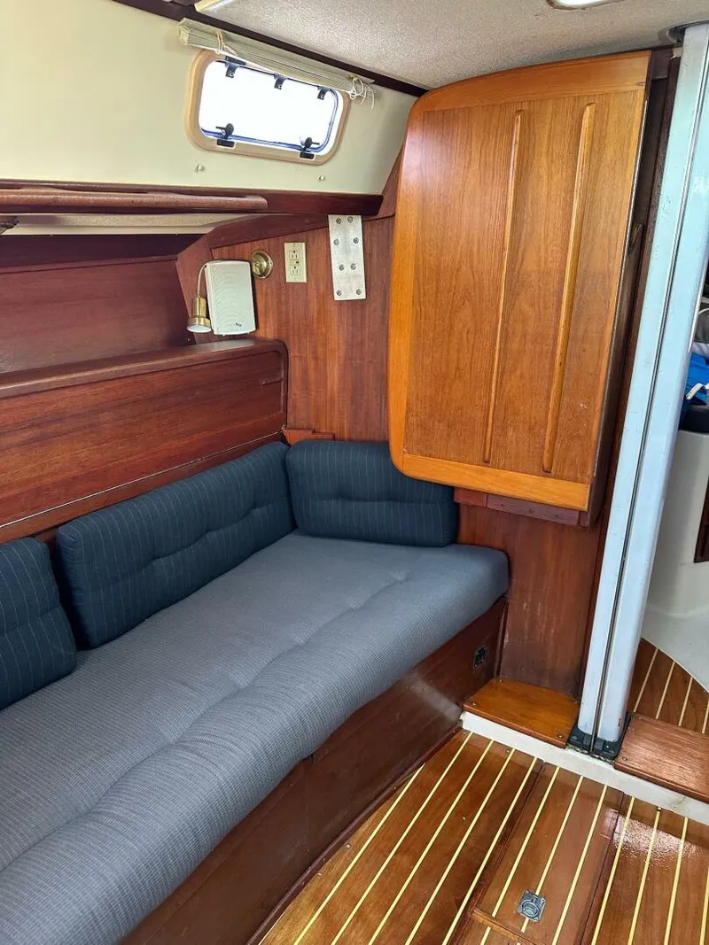 Slide: The Image of Tartan 31 1988 - 5503269