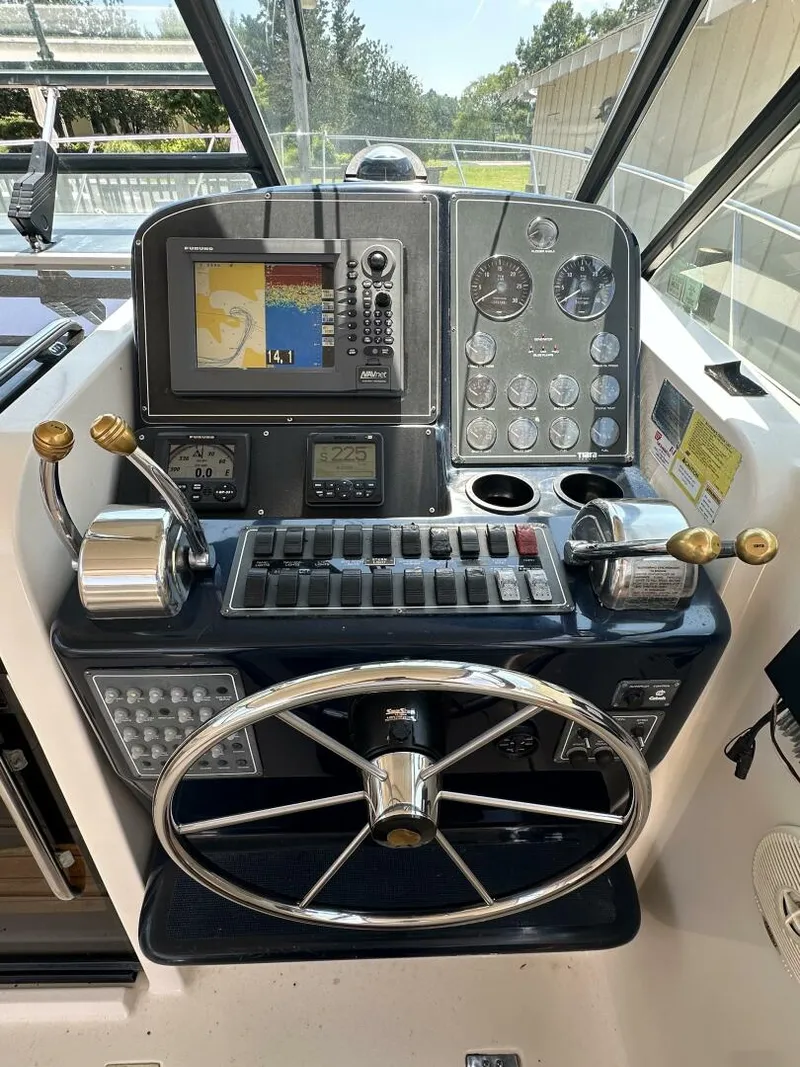 Slide: The Image of Tiara 3500 Open 1998 - 5503395