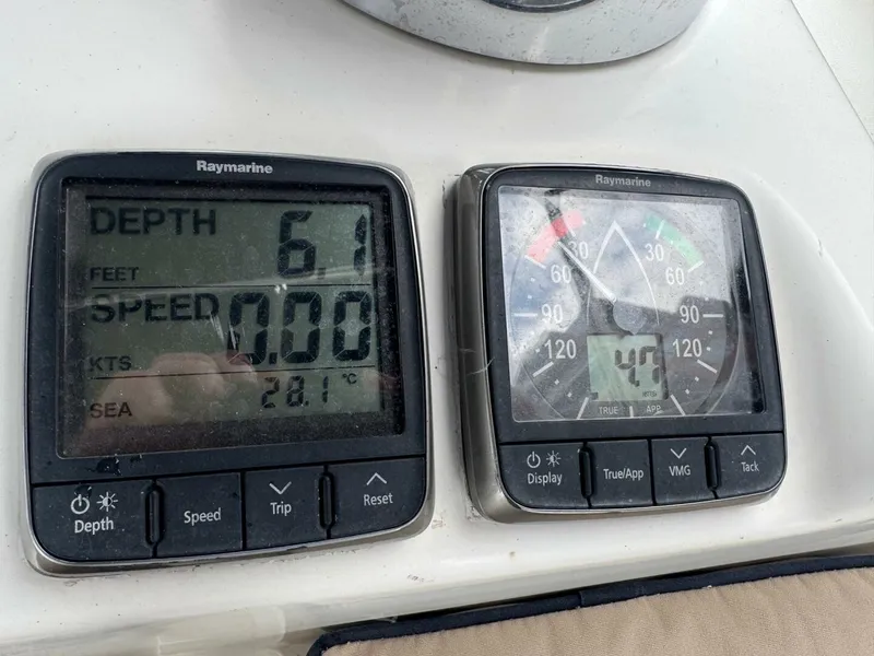 Slide: The Image of Beneteau 473 2005 - 5503649