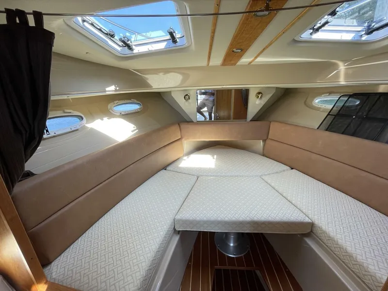 Slide: The Image of Cutwater C-28 2017 - 5503429