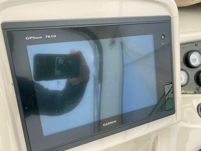 Slide: The Image of Cruisers 340 Express 2004 - 5503540