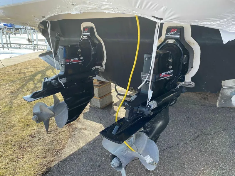 Slide: The Image of Cruisers 340 Express 2004 - 5503574