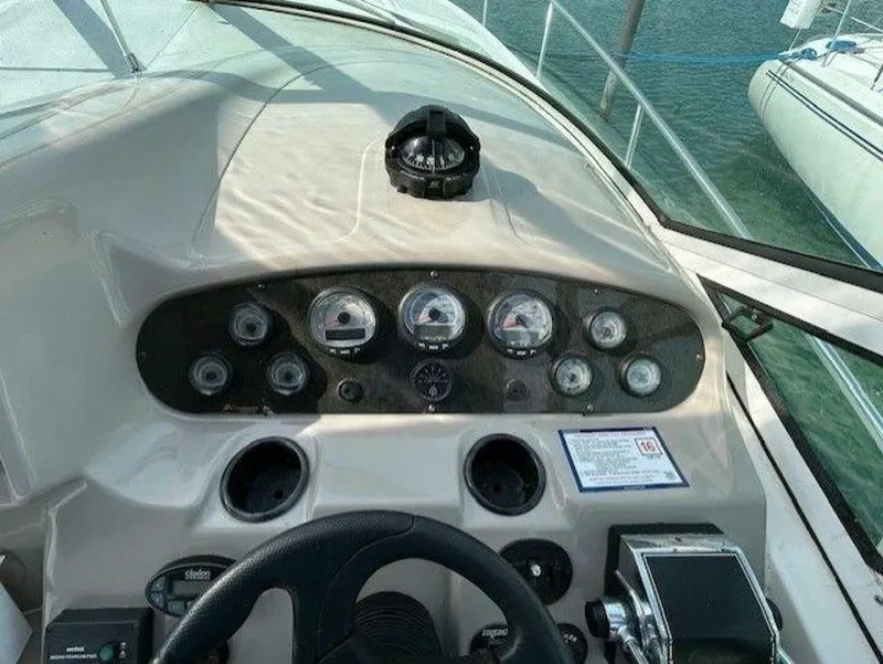 Slide: The Image of Cruisers Yachts 340 Express 2004 - 5503538