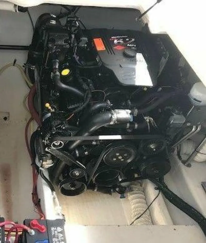 Slide: The Image of Cruisers Yachts 340 Express 2004 - 5503577