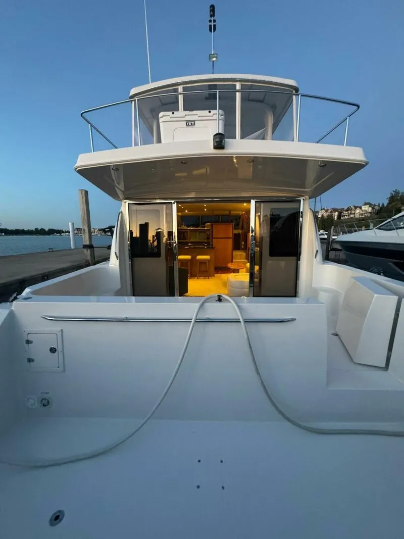 Slide: The Image of Navigator 5100 Pilothouse 2007 - 5503601