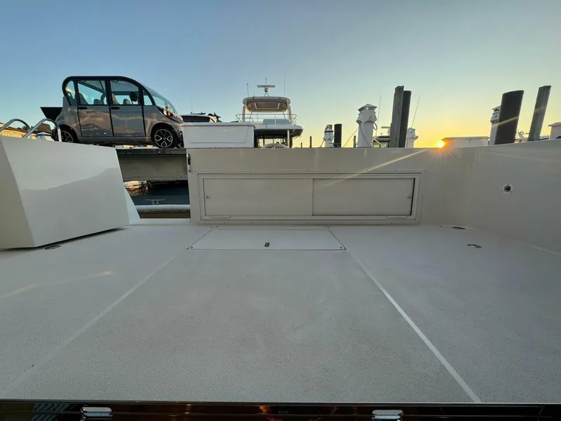 Slide: The Image of Navigator 5100 Pilothouse 2007 - 5503604