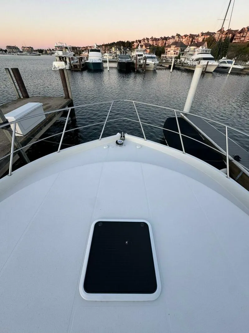 Slide: The Image of Navigator 5100 Pilothouse 2007 - 5503606