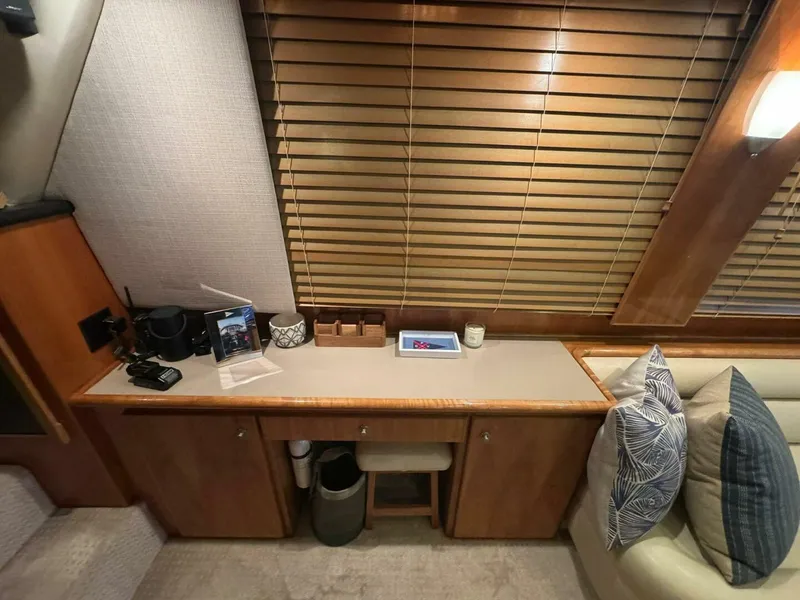 Slide: The Image of Navigator 5100 Pilothouse 2007 - 5503625