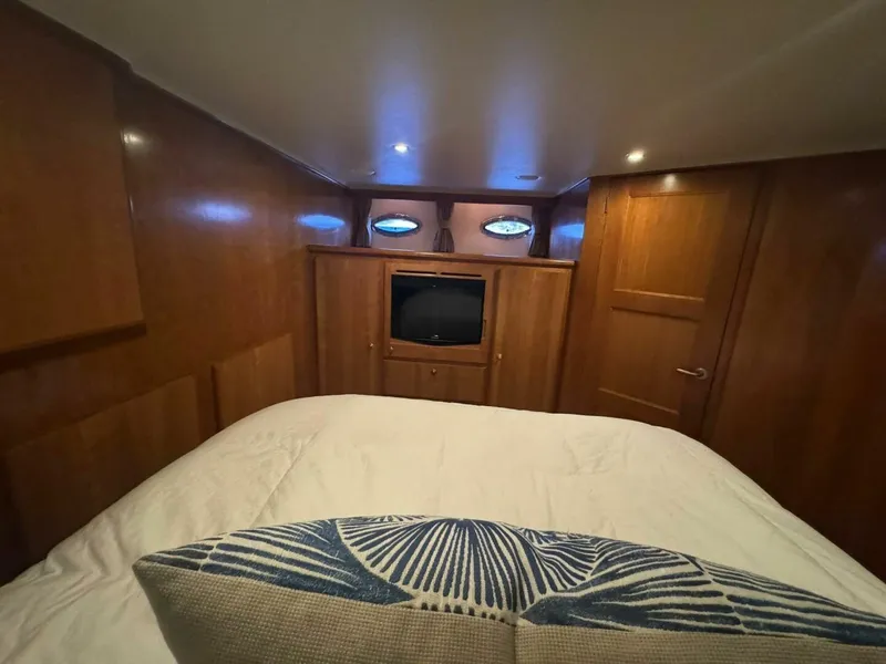 Slide: The Image of Navigator 5100 Pilothouse 2007 - 5503633