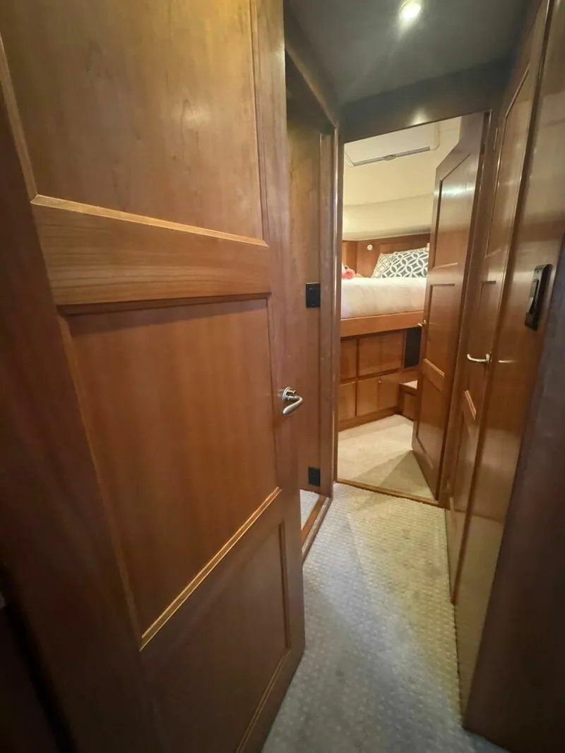 Slide: The Image of Navigator 5100 Pilothouse 2007 - 5503635