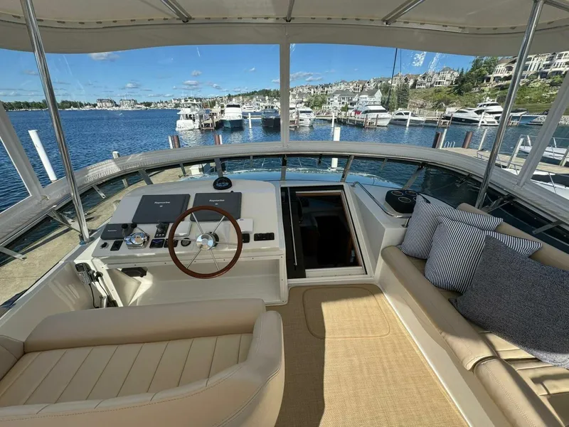 Slide: The Image of Navigator 5100 Pilothouse 2007 - 5503664