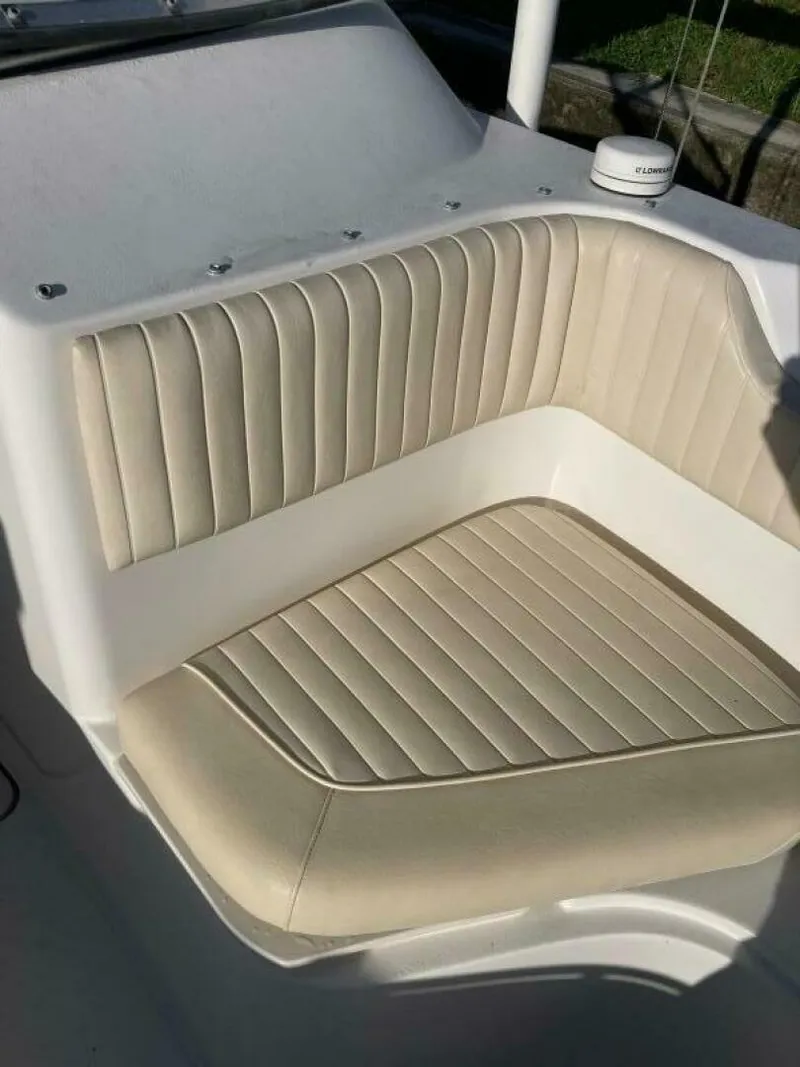 Slide: The Image of Mako 215 Dual Console 2006 - 5505056