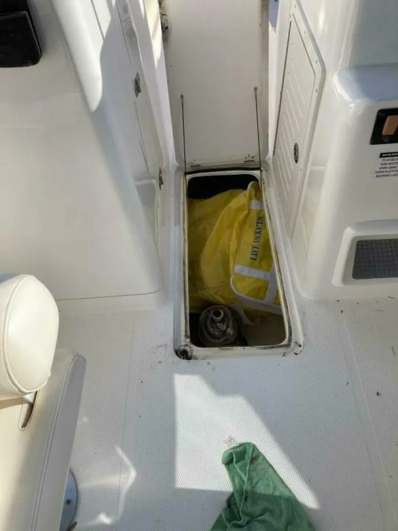 Slide: The Image of Mako 215 Dual Console 2006 - 5505061