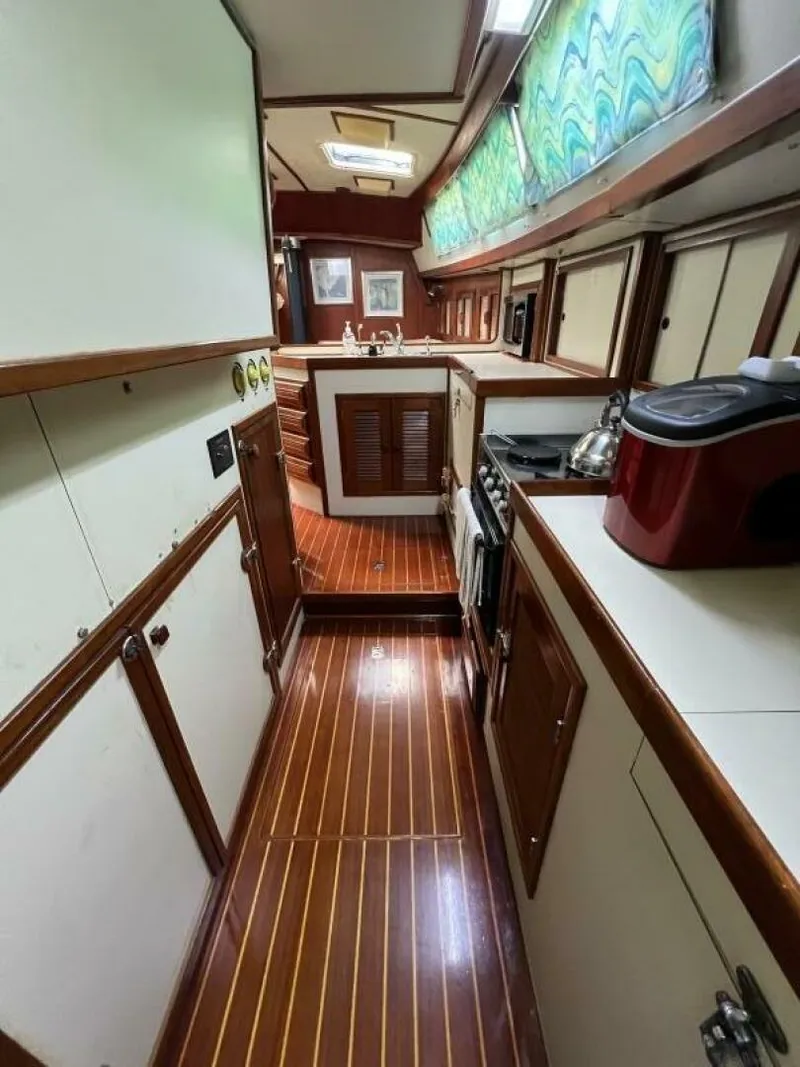 Slide: The Image of Antigua 53 1989 - 5505076