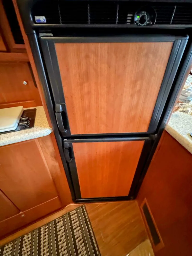 Slide: The Image of Silverton 35 Motor Yacht 2005 - 5505401