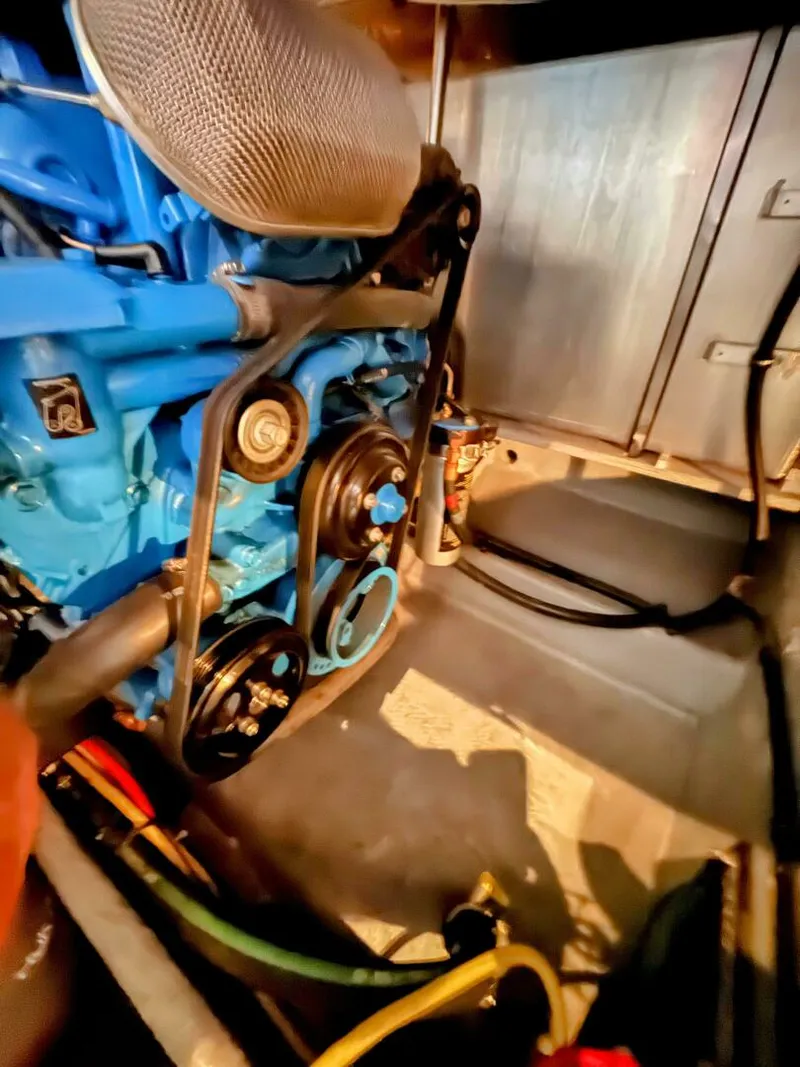 Slide: The Image of Silverton 35 Motor Yacht 2005 - 5505419