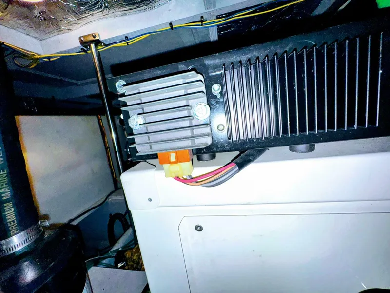 Slide: The Image of Silverton 35 Motor Yacht 2005 - 5505424