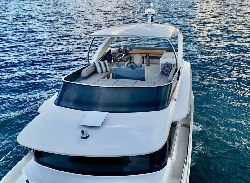 Slide: The Image of Absolute 48 Navetta 2021 - 5546125