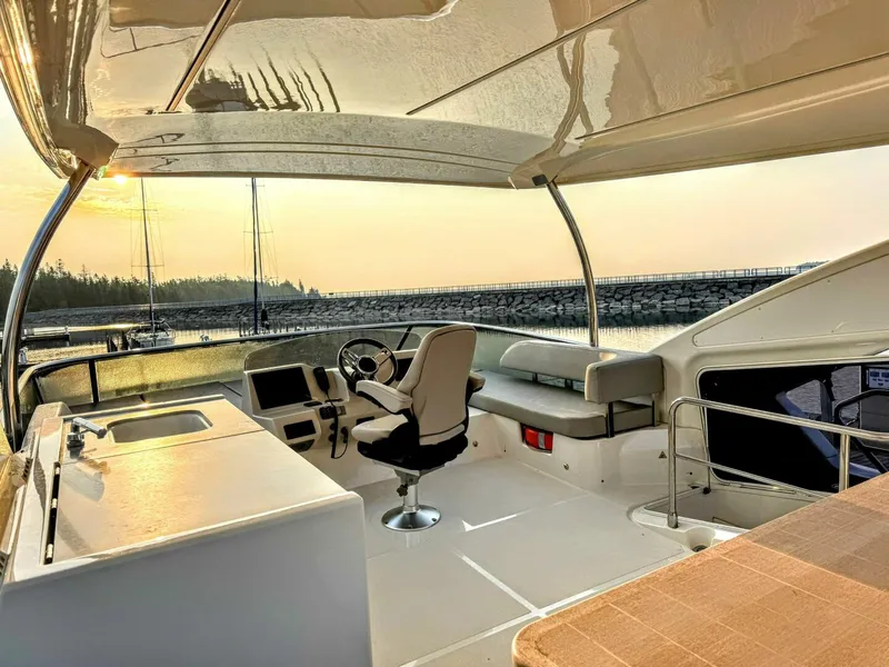 Slide: The Image of Absolute 48 Navetta 2021 - 5546193