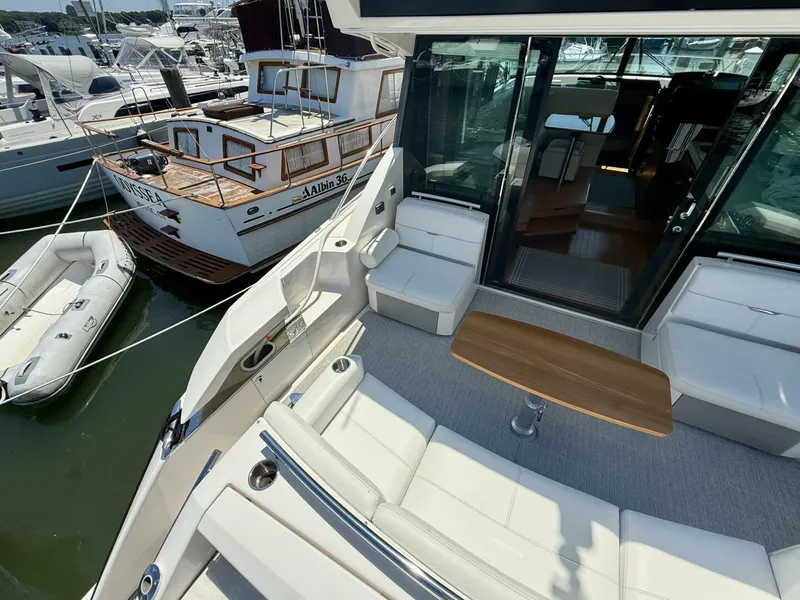 Slide: The Image of Tiara C44 Coupe 2017 - 5505854