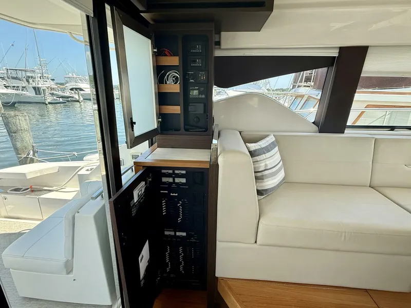 Slide: The Image of Tiara C44 Coupe 2017 - 5505873