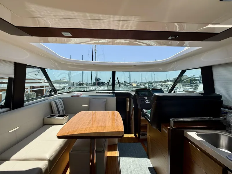 Slide: The Image of Tiara C44 Coupe 2017 - 5505879