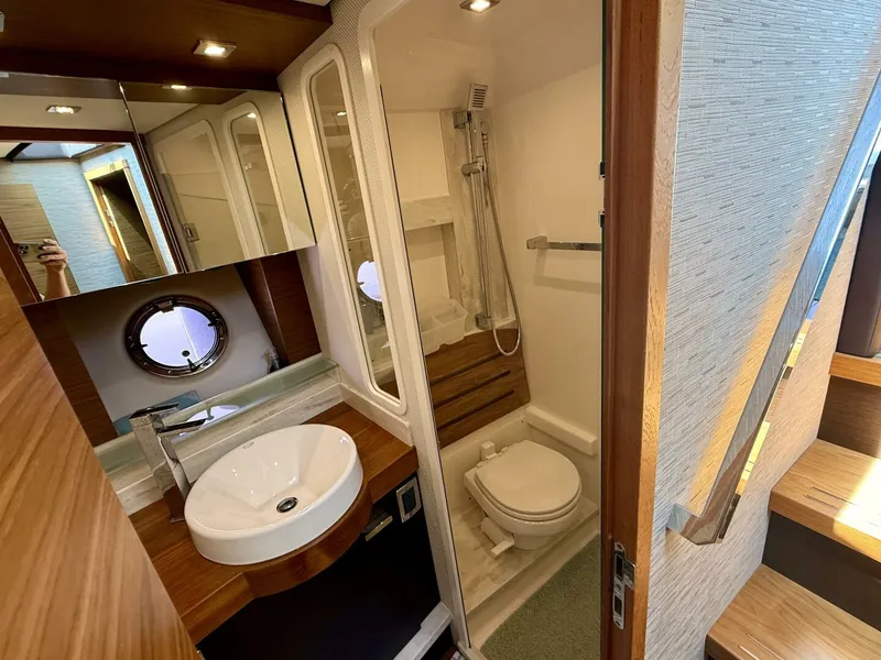 Slide: The Image of Tiara C44 Coupe 2017 - 5505922