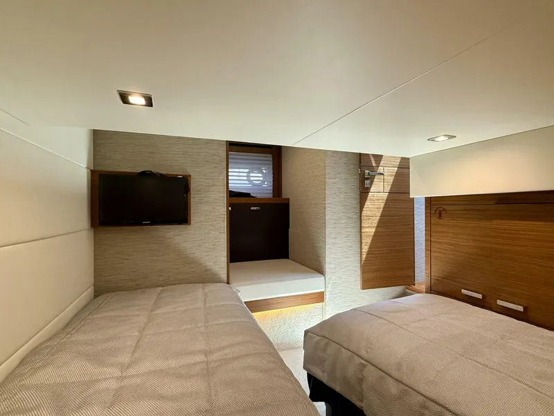 Slide: The Image of Tiara C44 Coupe 2017 - 5505927