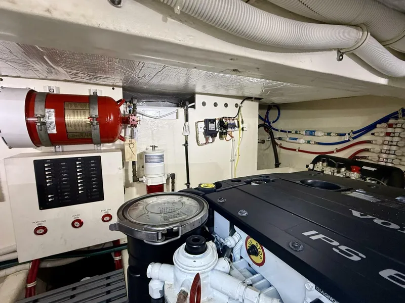 Slide: The Image of Tiara C44 Coupe 2017 - 5505936