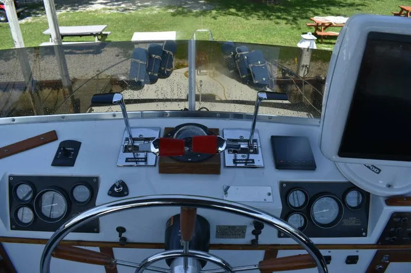 Slide: The Image of Marinette 39 Double Cabin 1985 - 5505845