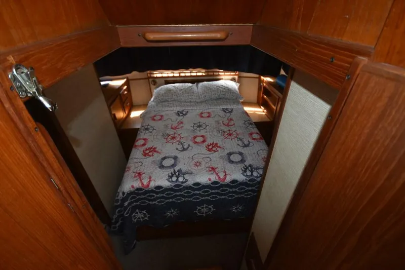 Slide: The Image of Marinette 39 Double Cabin 1985 - 5505912
