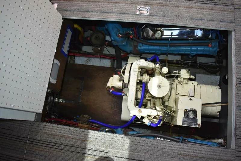 Slide: The Image of Marinette 39 Double Cabin 1985 - 5505867