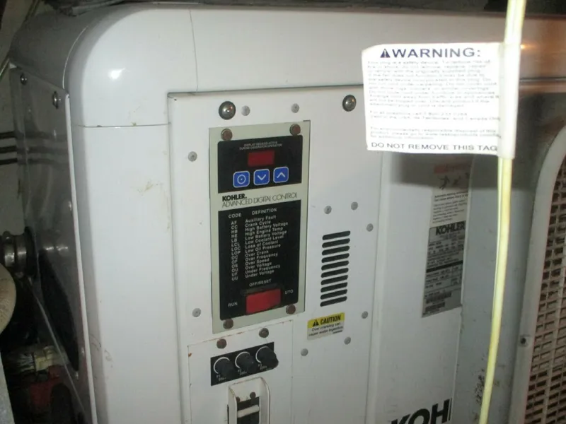 Slide: The Image of Hatteras 43 1986 - 5506329