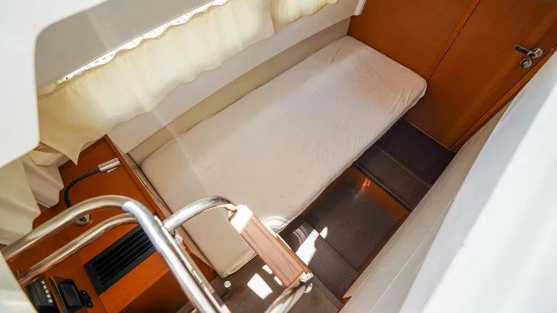 Slide: The Image of Prestige 550 Flybridge 2015 - 5506128