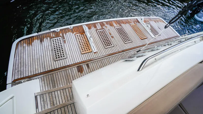 Slide: The Image of Prestige 550 Flybridge 2015 - 5506047