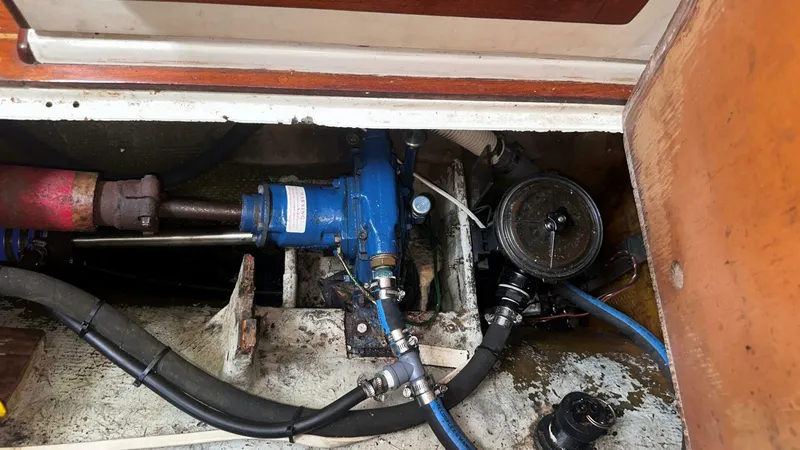 Slide: The Image of Pearson 365 Ketch 1977 - 5506124