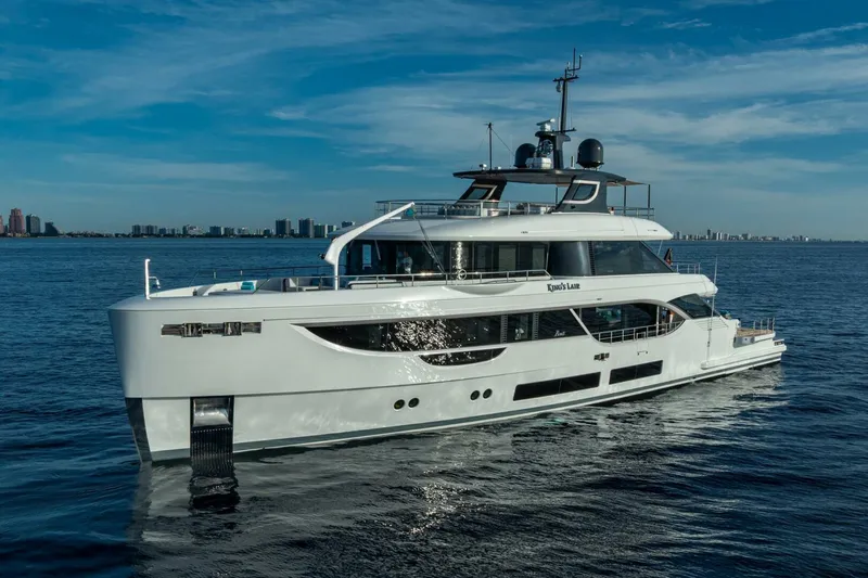 Slide: The Image of Benetti 34M OASIS 2023 - 5506775
