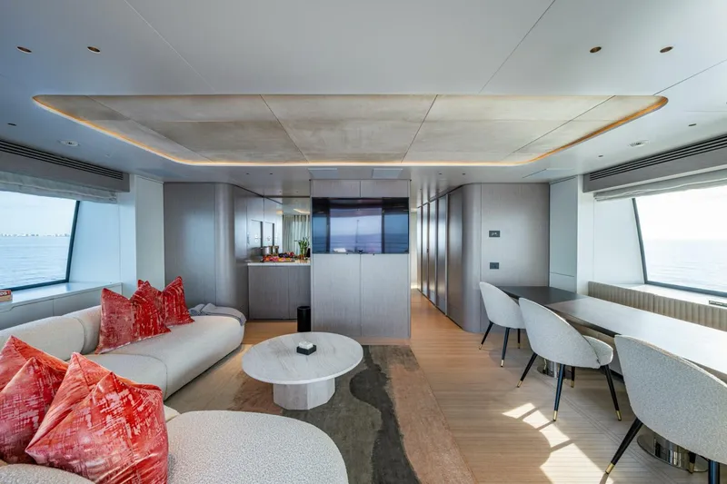 Slide: The Image of Benetti 34M OASIS 2023 - 5506949