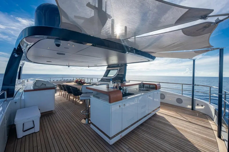 Slide: The Image of Benetti 34M OASIS 2023 - 5507058