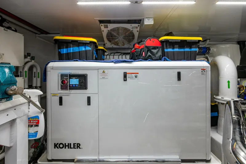 Slide: The Image of Benetti 34M OASIS 2023 - 5507122