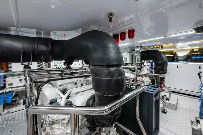 Slide: The Image of Benetti 34M OASIS 2023 - 5507123