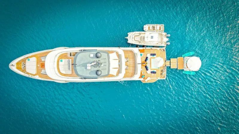 Slide: The Image of Benetti 34M OASIS 2023 - 5507160